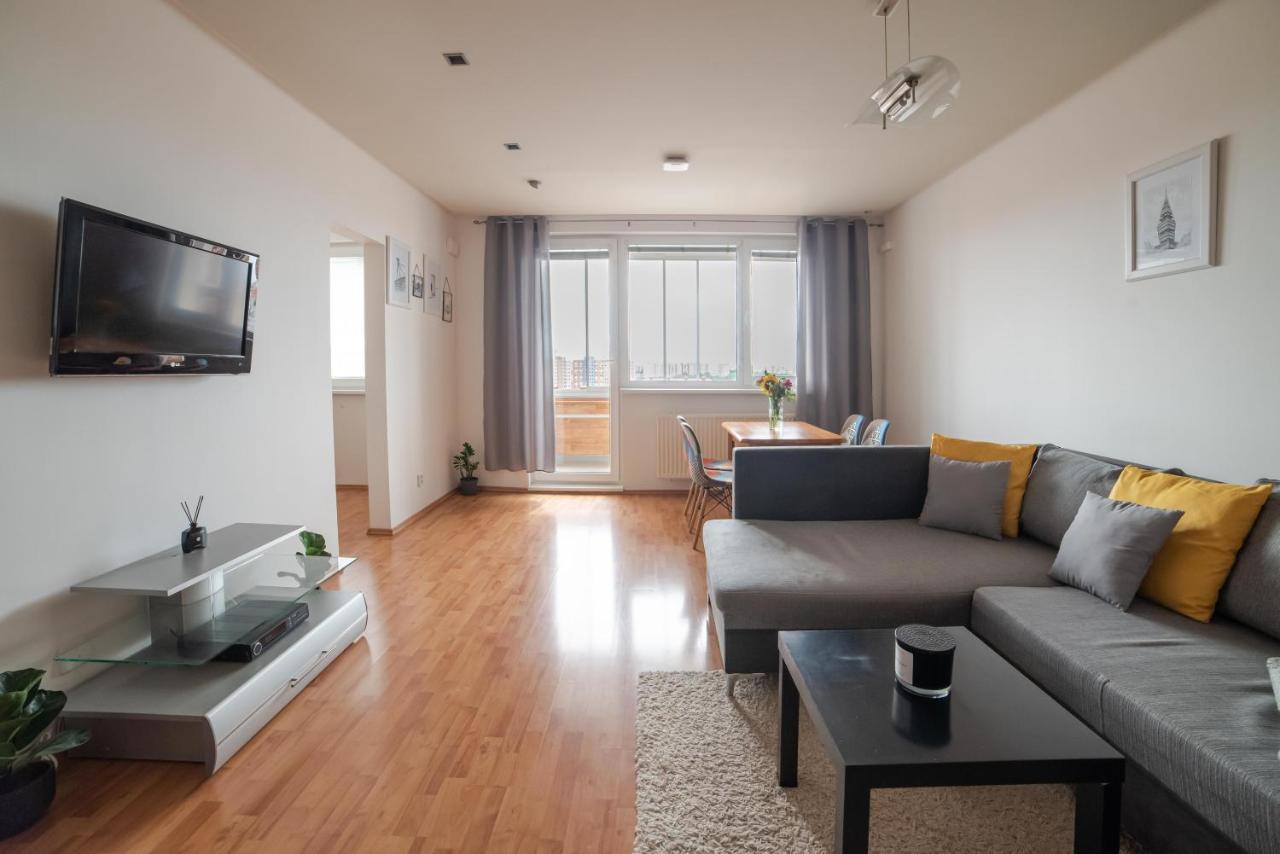 Strawberry Apartment Pressburg Exterior foto